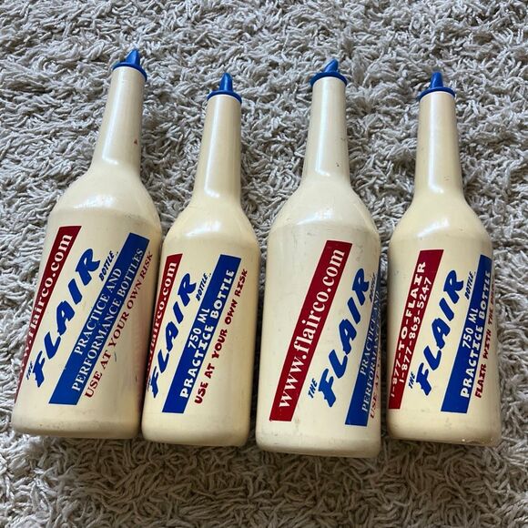 Set Of 4 The Flair Bartender Practice & Performance Bottles Official Brand - Picture 1 of 8
